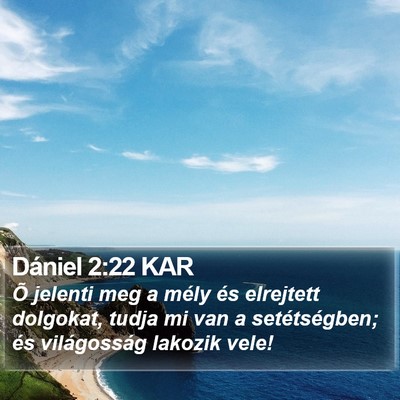 Dániel 2:22 KAR Bible Verse Image